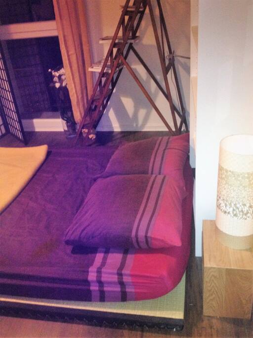 Futon sur tatami traditionnel / futon and traditional tatami