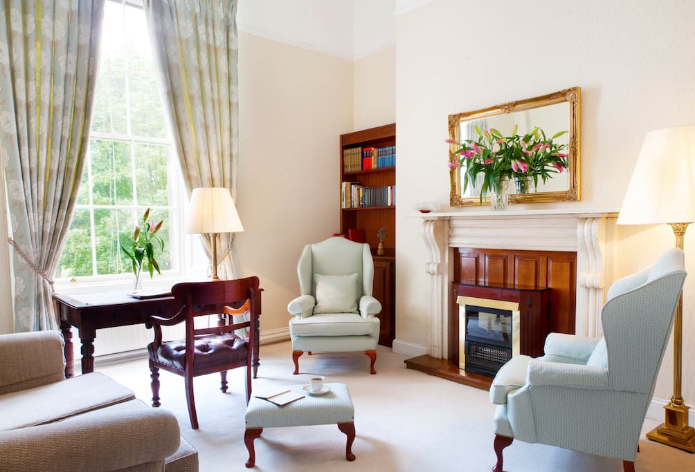 The Lounge