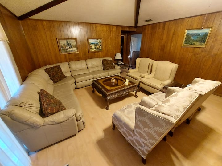 3BR/2BA.16 people 9 mi. center Dallas Cowboys AT&T Houses for Rent in