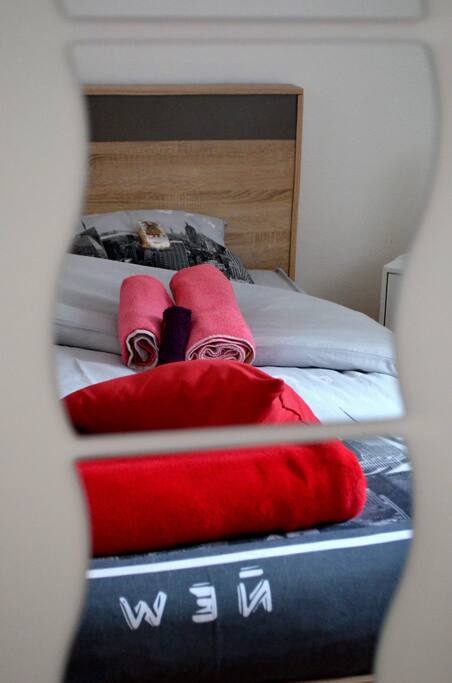 Chambre à coucher
Lit 2 places