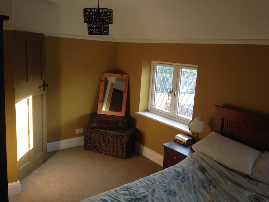 Guest bedroom