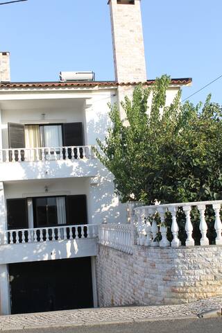 Manelisa Cascais-traditional family house gallery image 2