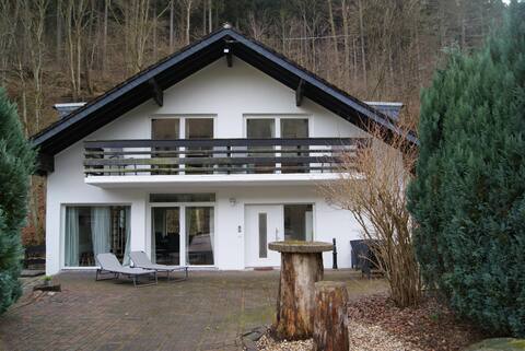 "BachHaus" holiday home with its own summer hut