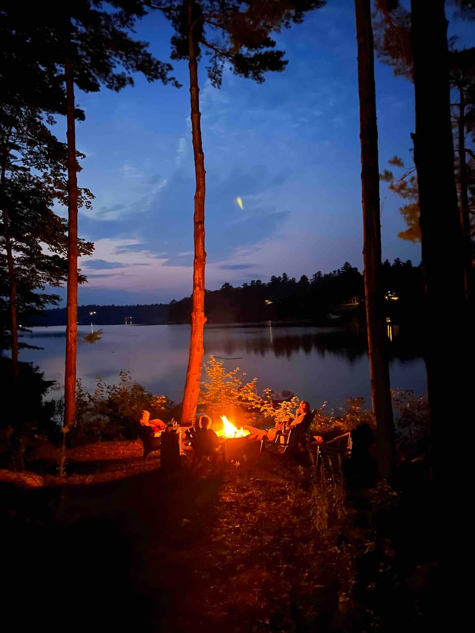 Edgewater Cottage, high in the Muskoka pines, Gravenhurst, Ontario, Canada, photo 8 of 10