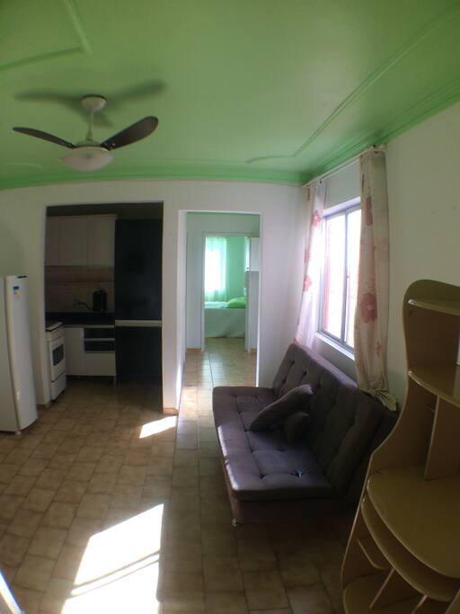 Sala com sofá-cama