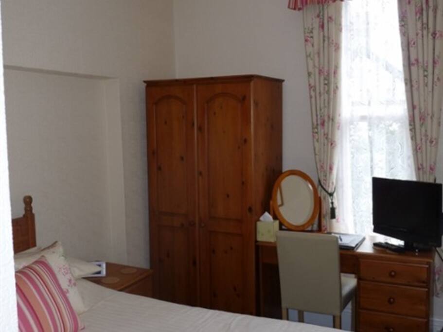 Single en-suite