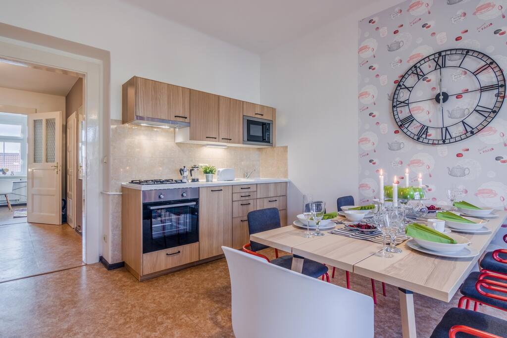 Do you like to cook your own food sometimes when you travel? If so, in our kitchen you can turn to artist and prepare some tasty food. You´ll find all amenities here.