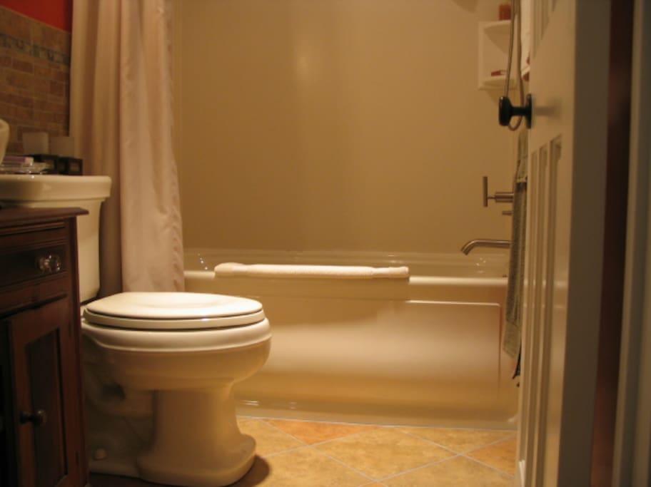 Room #1 Private Bath. (Hot Whirlpool Tub)