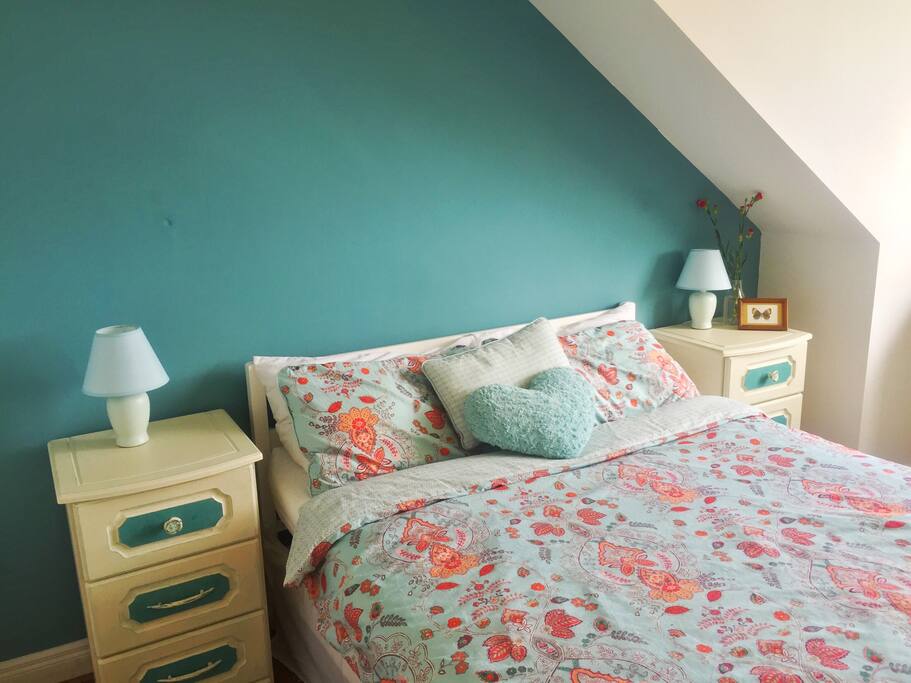 Comfortable double bed
