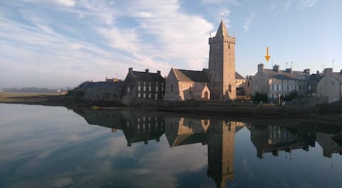 Charming house overlooking the haven