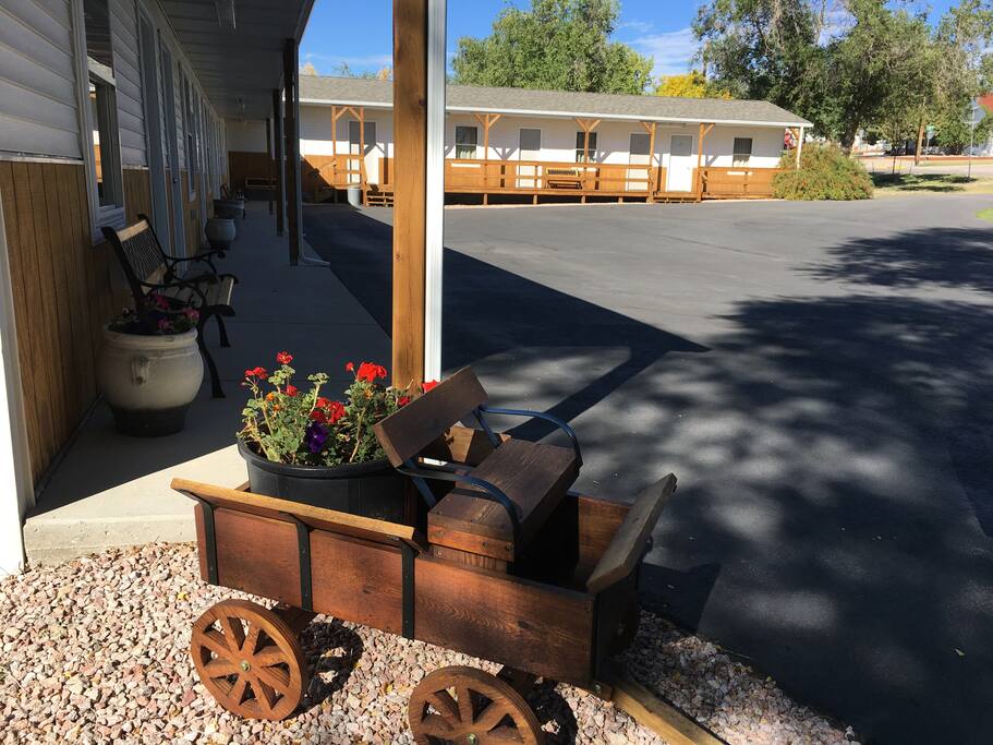 Small and quiet with 10 non-smoking rooms