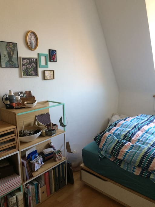 Bedroom - Schlafzimmer
