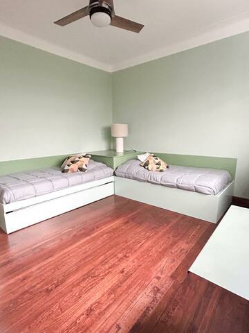 Art Deco Condesa II Stylish and Quiet w Rooftop gallery image 2