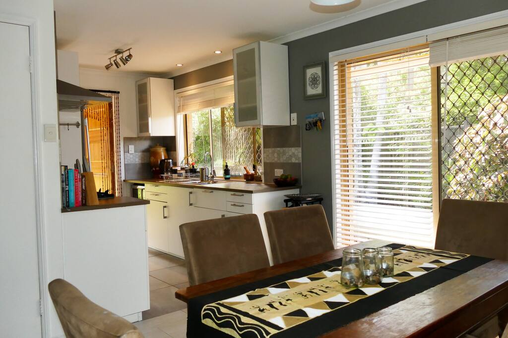 Dining/Kitchen