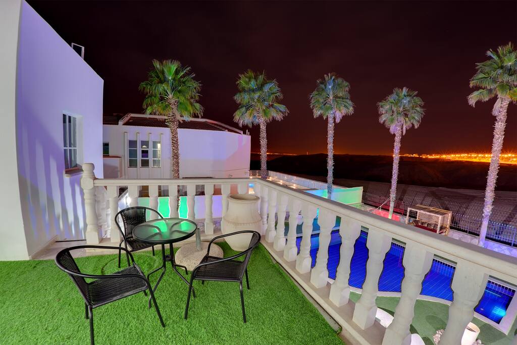 shared balcony