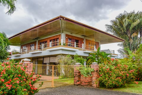 downstairs home in Paramaribo North