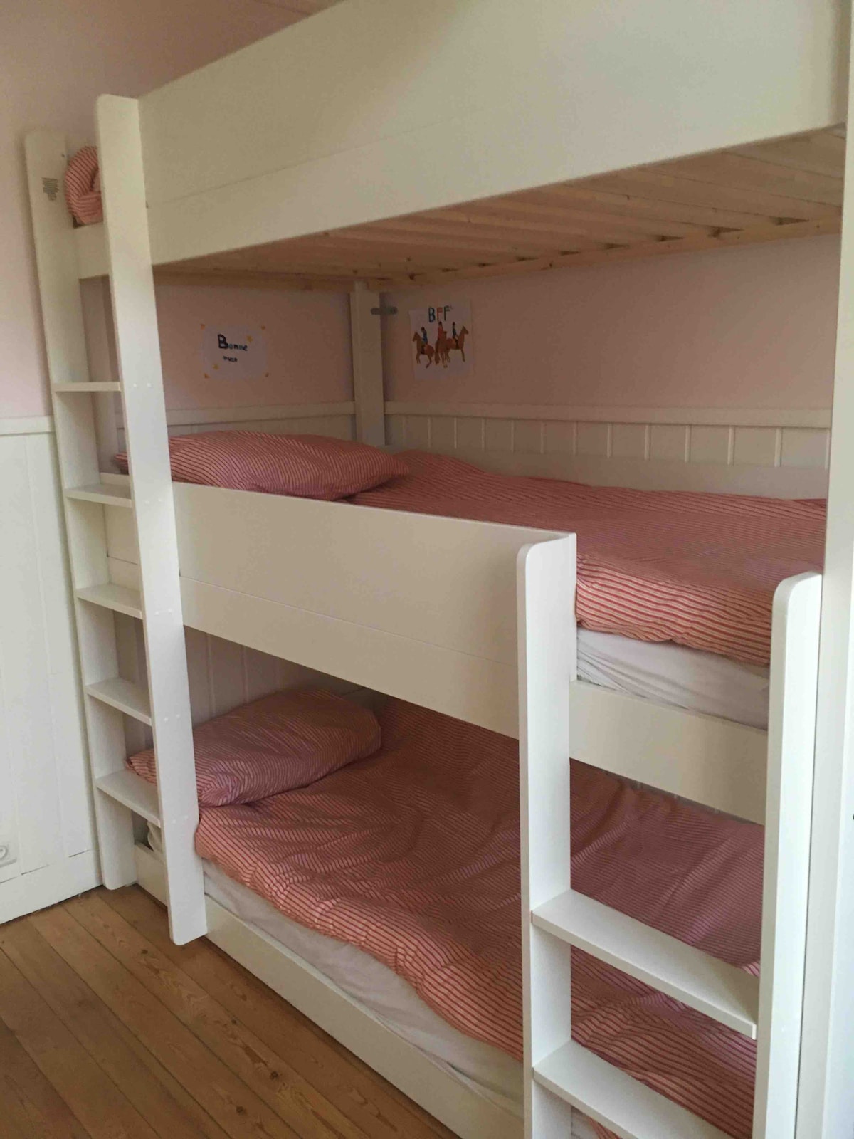 תמונה של 3 מיטות הקומתיים 