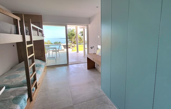 Habitación infantil en el suelo