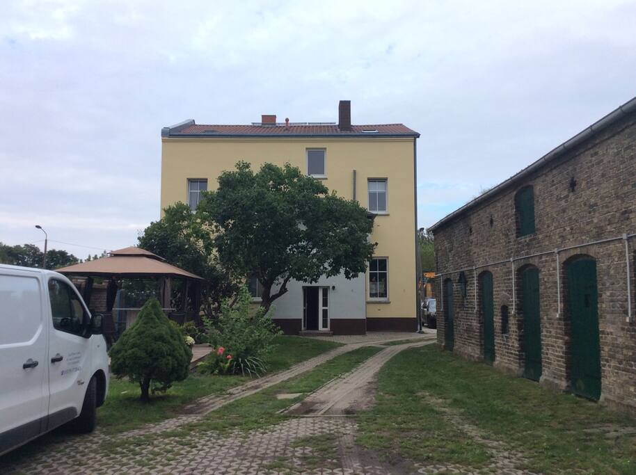 Hofseite Ruhlsdorfer Str.