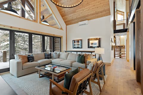 Dunn Cabin at Bronze Buffalo Ranch