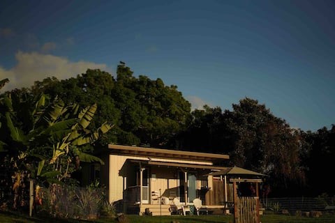 Farm style tiny house in beautiful Captain Cook.