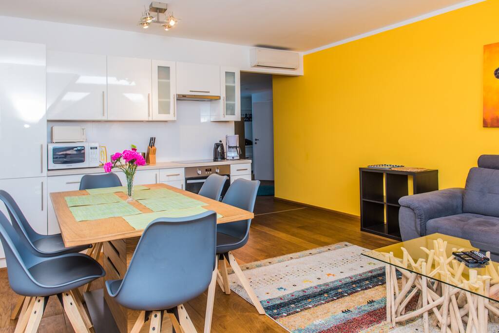 Living Room & Kitchen