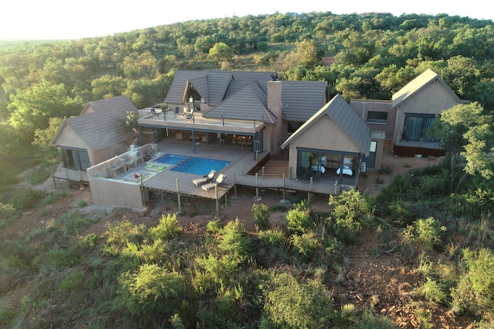 Hillside lodge in Elements Private Golf Estate