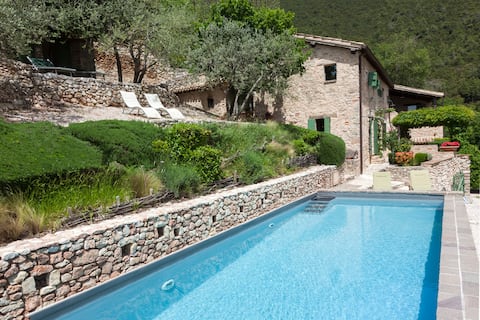 Casale Bellavista. Superb views, private pool