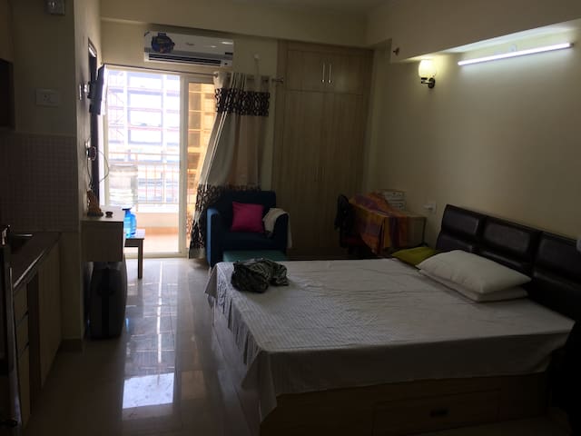 Experience the emerging urban India in Noida