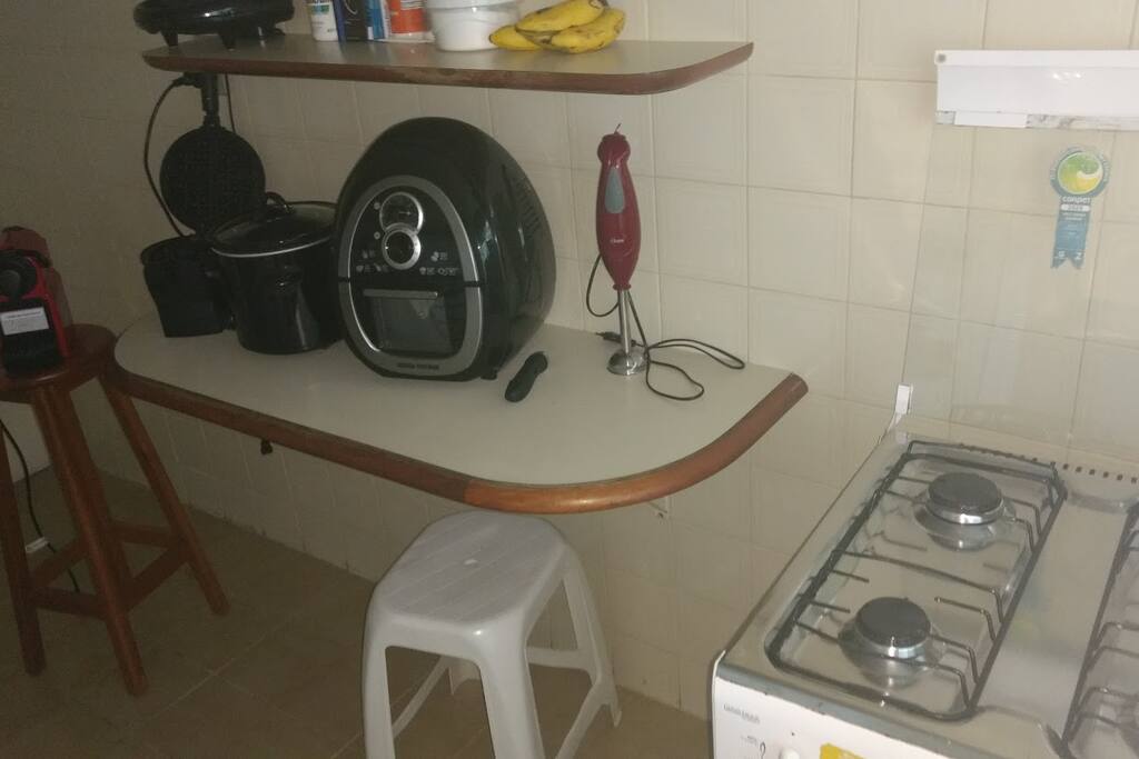 A kitchen for practic people: air frier, waffle machine and even a Nespresso!