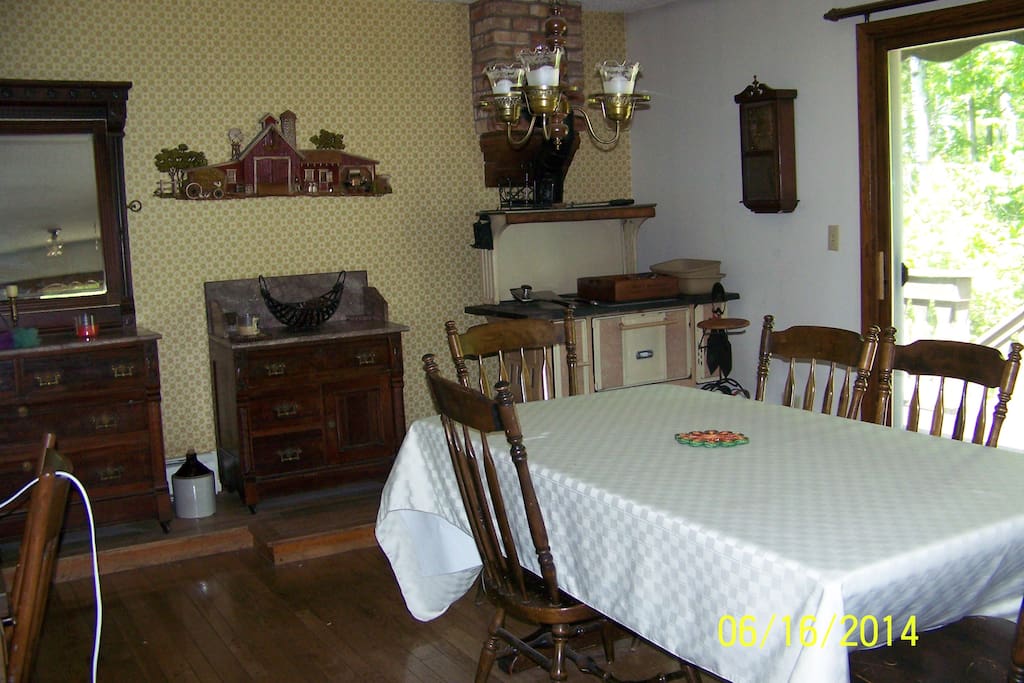 Country Kitchen