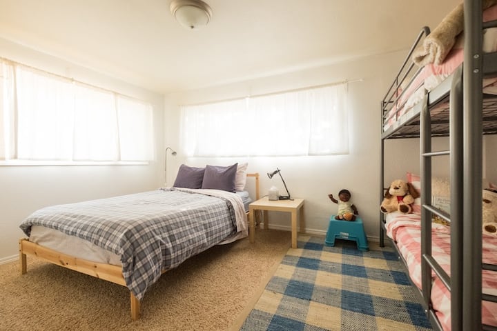  Chumba cha kwanza cha kulala