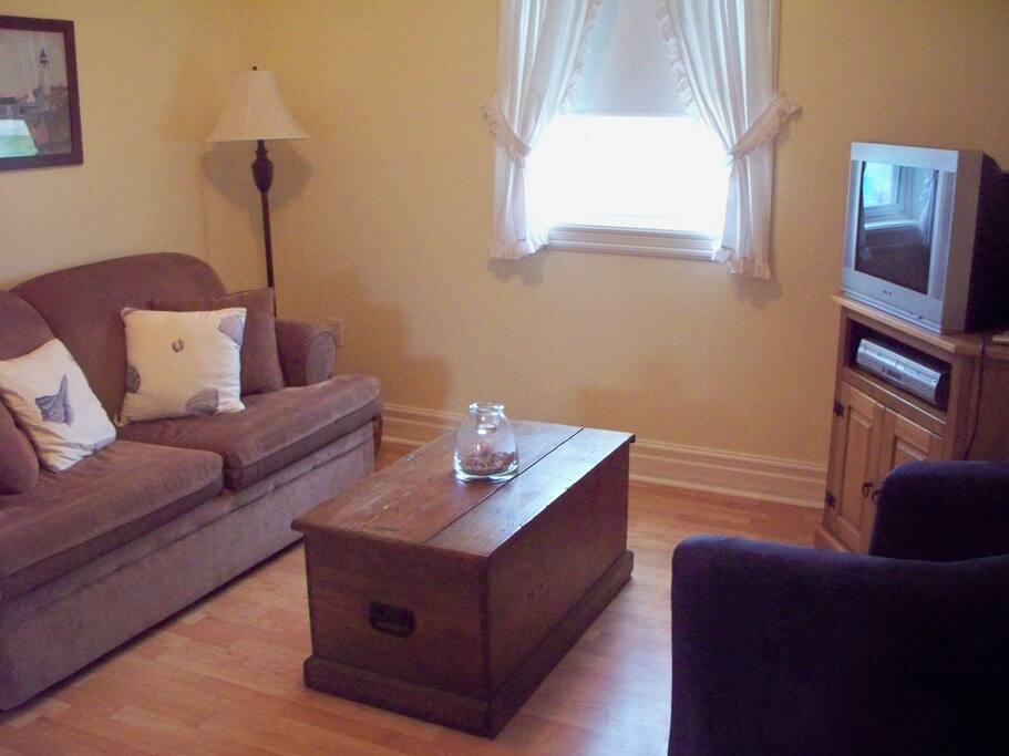 Sitting Room, upper level