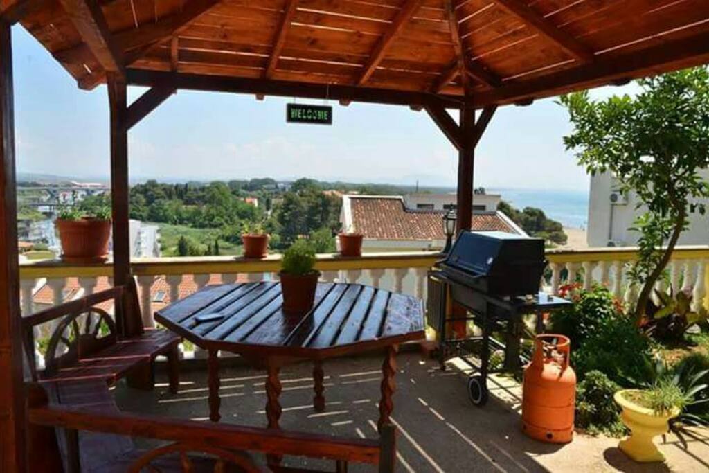 Grill Area.