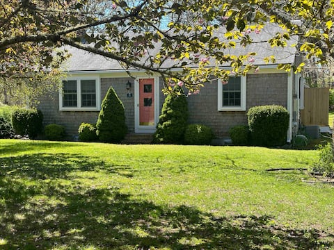 Charming Chatham Home! Less than Mile To Beach !