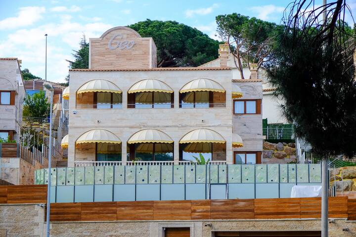 Fabulous Villa “EcoGeoSol” 80m to the beach gallery image 3