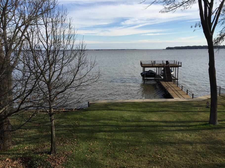 Spectacular water views as far as you can see!