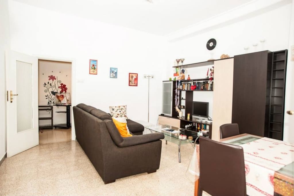 Televisione e Divano