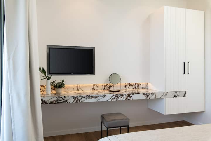 Chumba cha tatu cha kulala cha mbele kwenye vila 