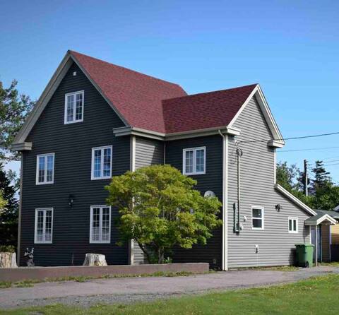 Uncle Thomas’ House