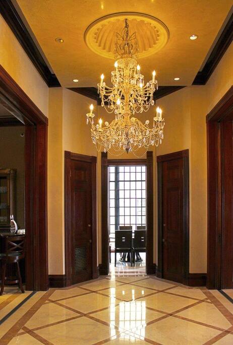 Middle Room