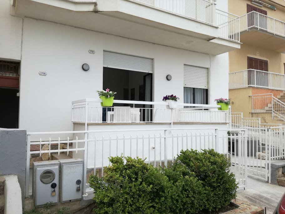 facciata principale della casa