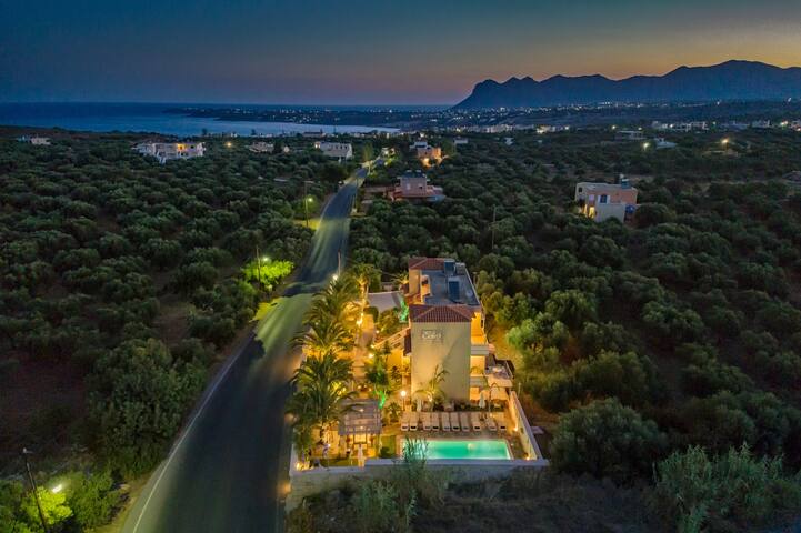 Villa Evie’s-Complex of4Apt’s-Heated Pool-Nr Beach gallery image 3