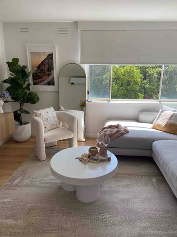 Heart of Richmond Unit gallery image 2