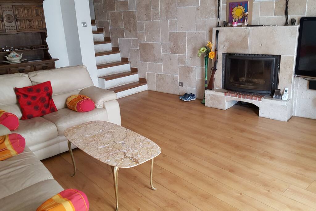 salon de 28 M2