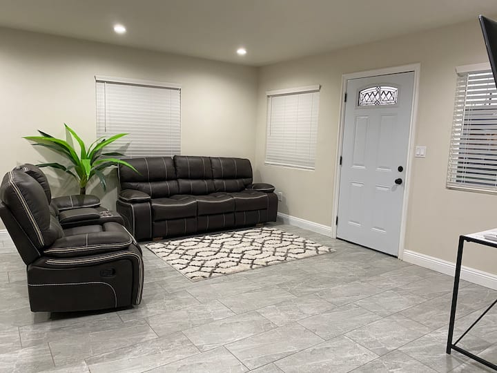 Lennox Home Near Lax/sofi - Inglewood, CA