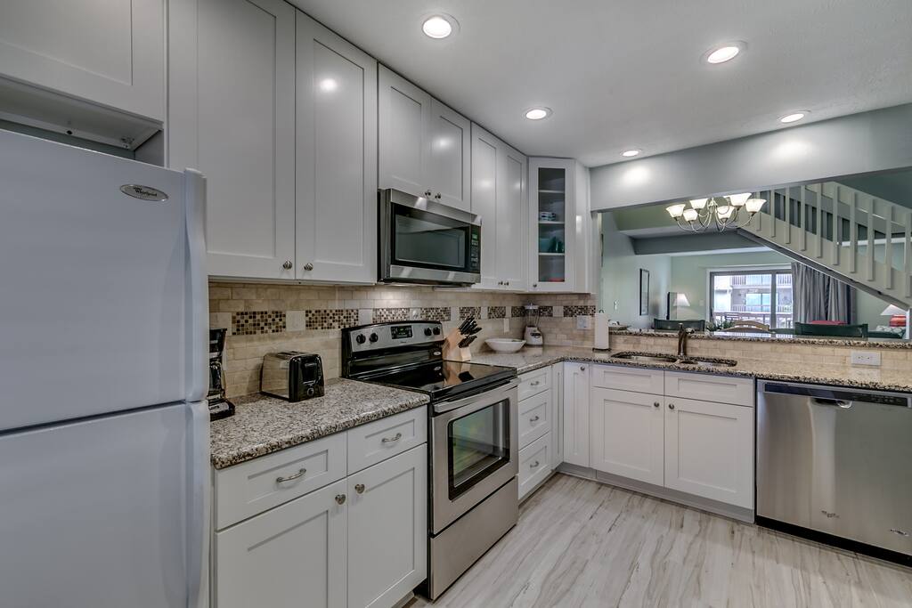 Microwave,Oven,Indoors,Kitchen,Room
