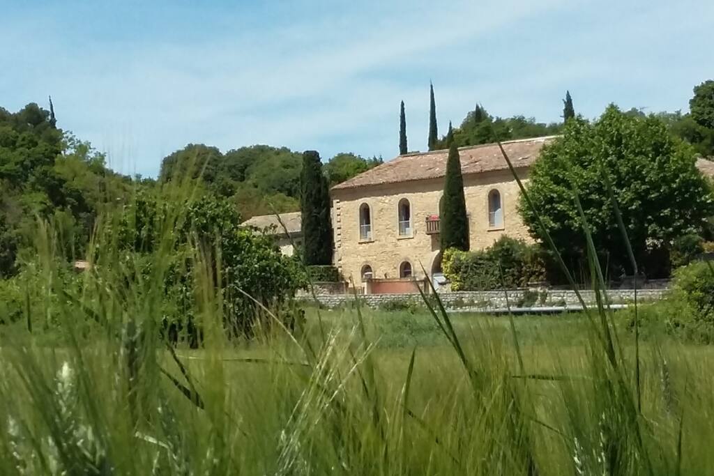 Façade extérieure du Domaine