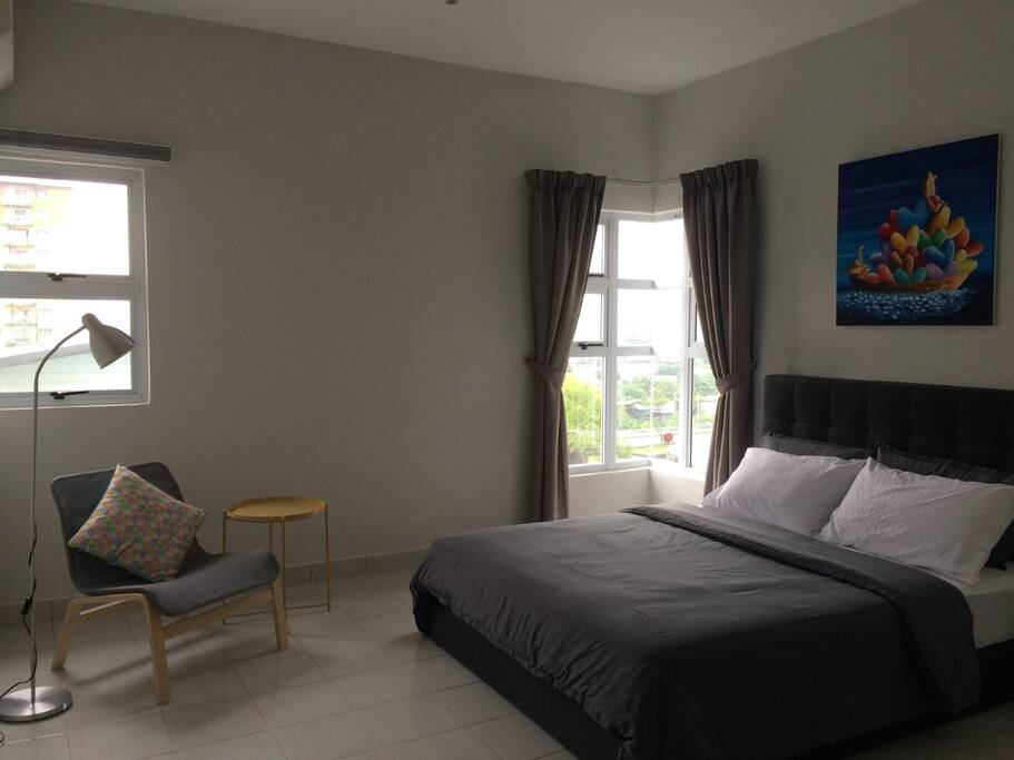 Master Bedroom with Queen Bed and a reading corner