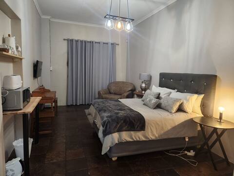 Cozy guest room in Boksburg